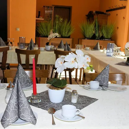 Hotell Alt Wehlheiden 3*