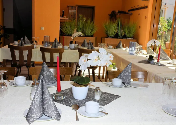 Отель Alt Wehlheiden 3*